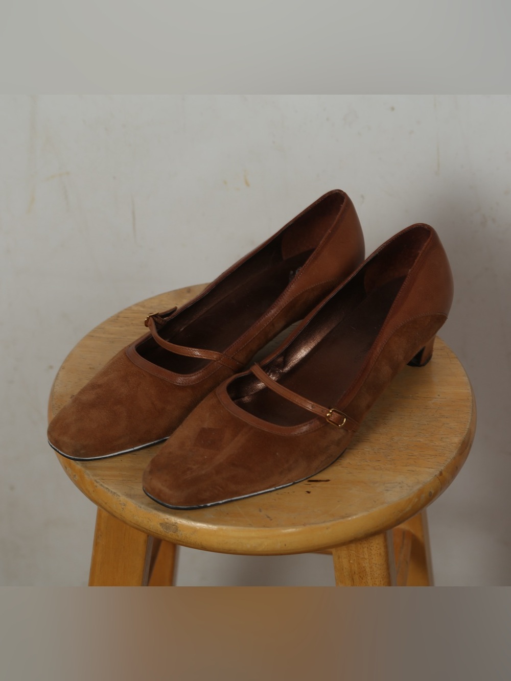 Trotters Brown Suede Mary Jane Heels with Buckle